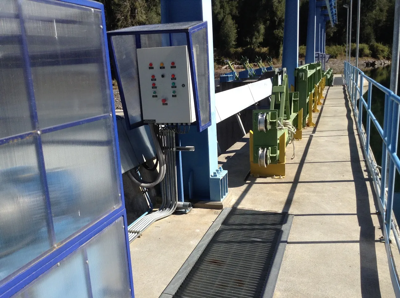 Sistema de Control de compuertas para  Hidroel�ctrica LIcan - Vista 2
